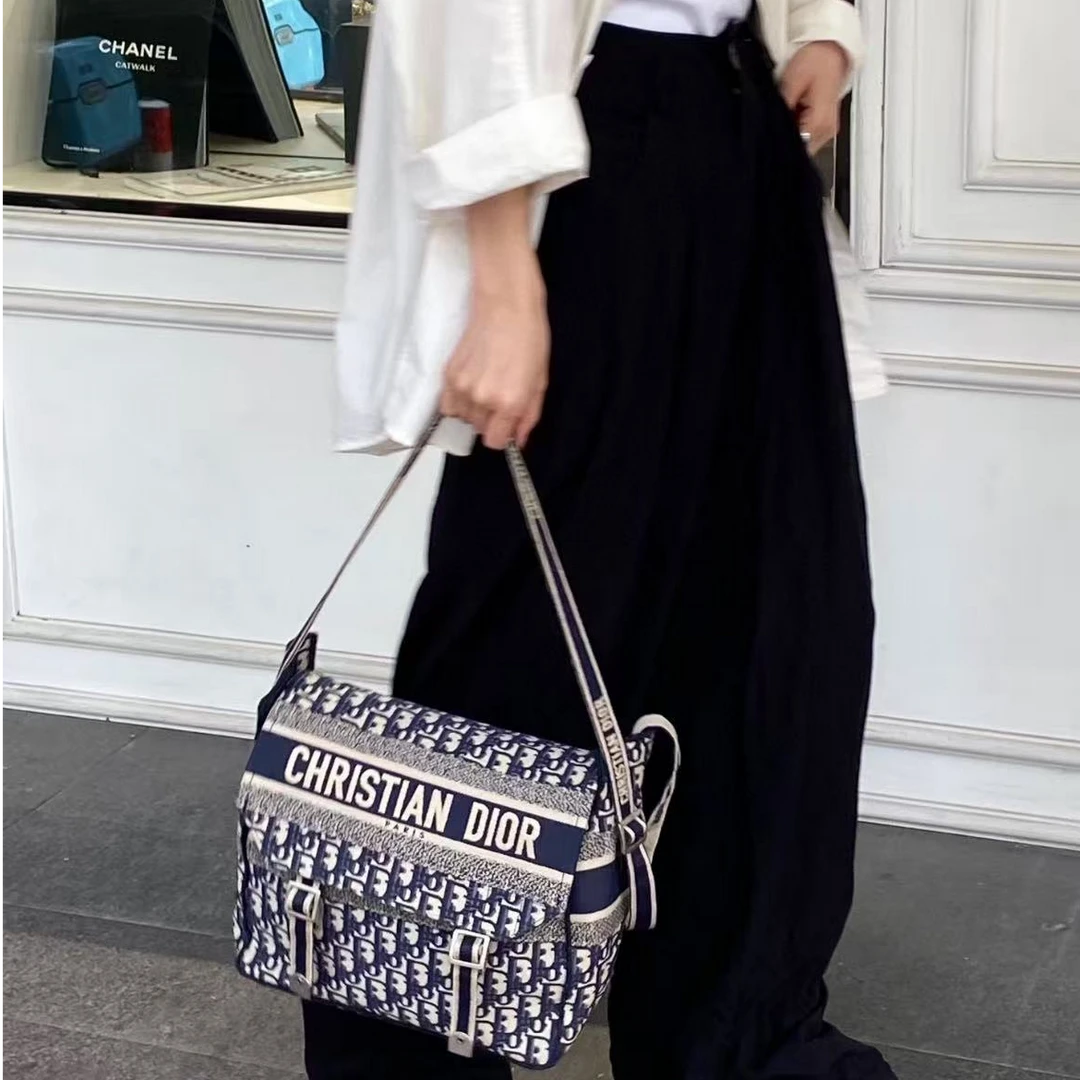 95新 DIOR/迪奥 茉上/ 迪奥老花邮差包