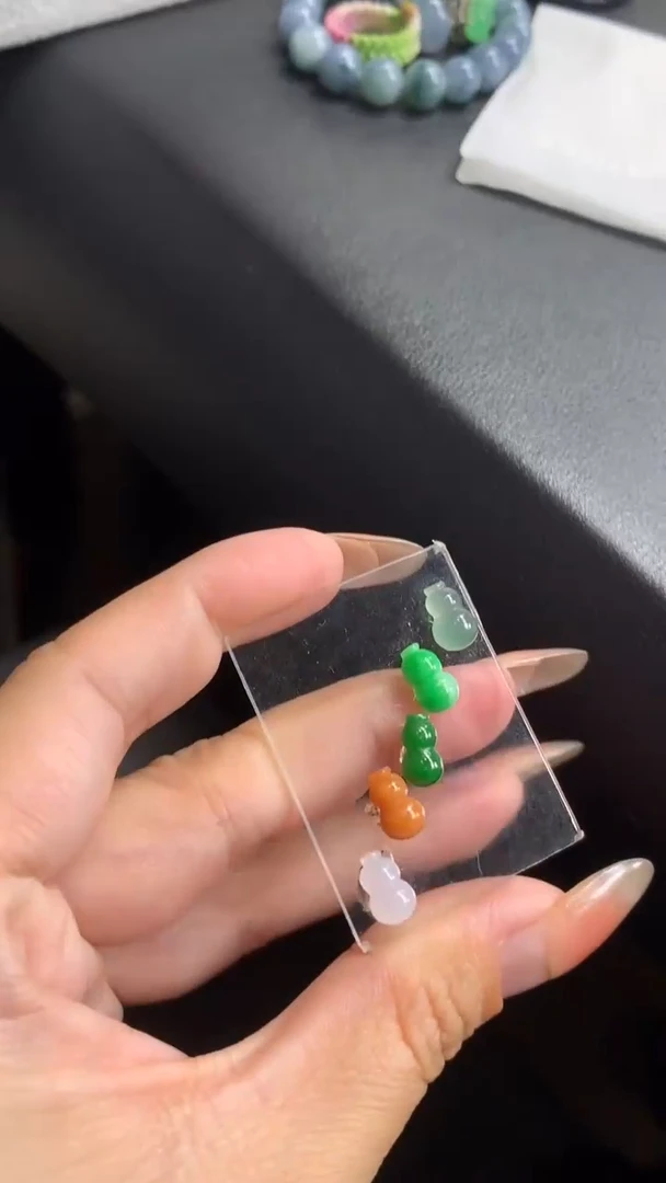【闪购商品】定制翡翠未镶嵌翡翠