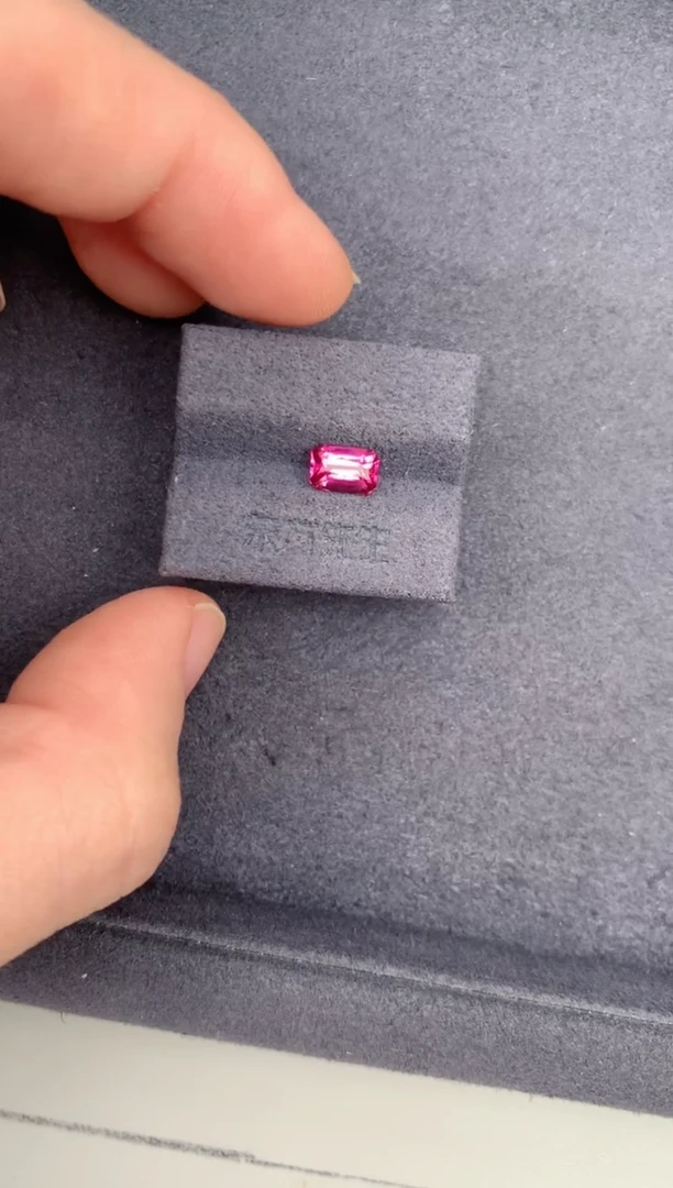 裸石尖晶石1ct粉尖晶石    定制    DG