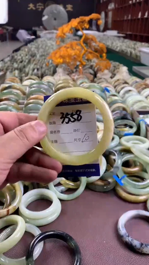 未镶嵌蛇纹石玉手镯3558