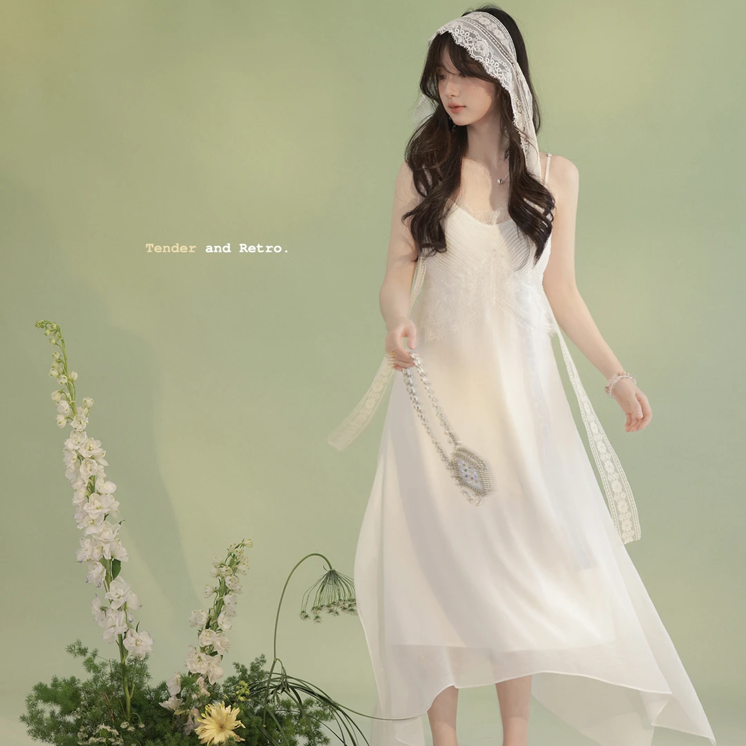 花栗鼠小姐   春日小白裙 chan*l秀场款 手抓花的后工艺