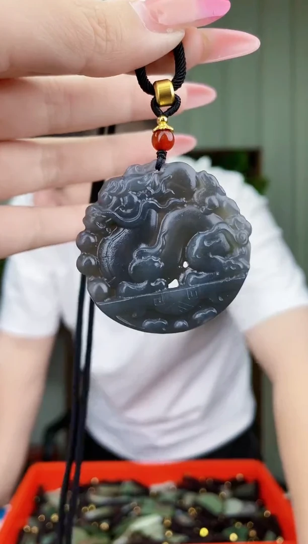 和田玉未镶嵌挂件拍一发一，多样性发货！