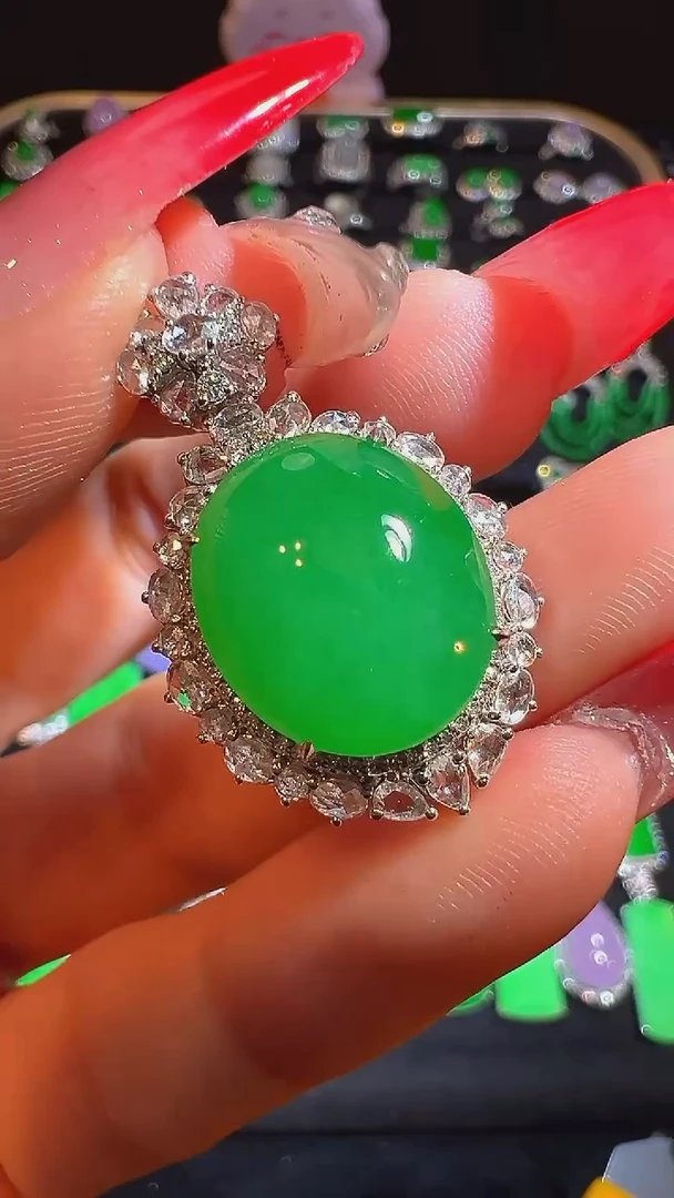 吊坠(不含链)18K金镶嵌翡翠戒指