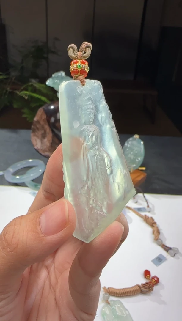 翡翠未镶嵌吊坠(不含链)【洋洋】
