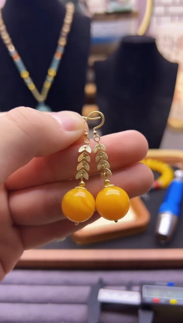 14K金镶嵌颈饰蜜蜡E458