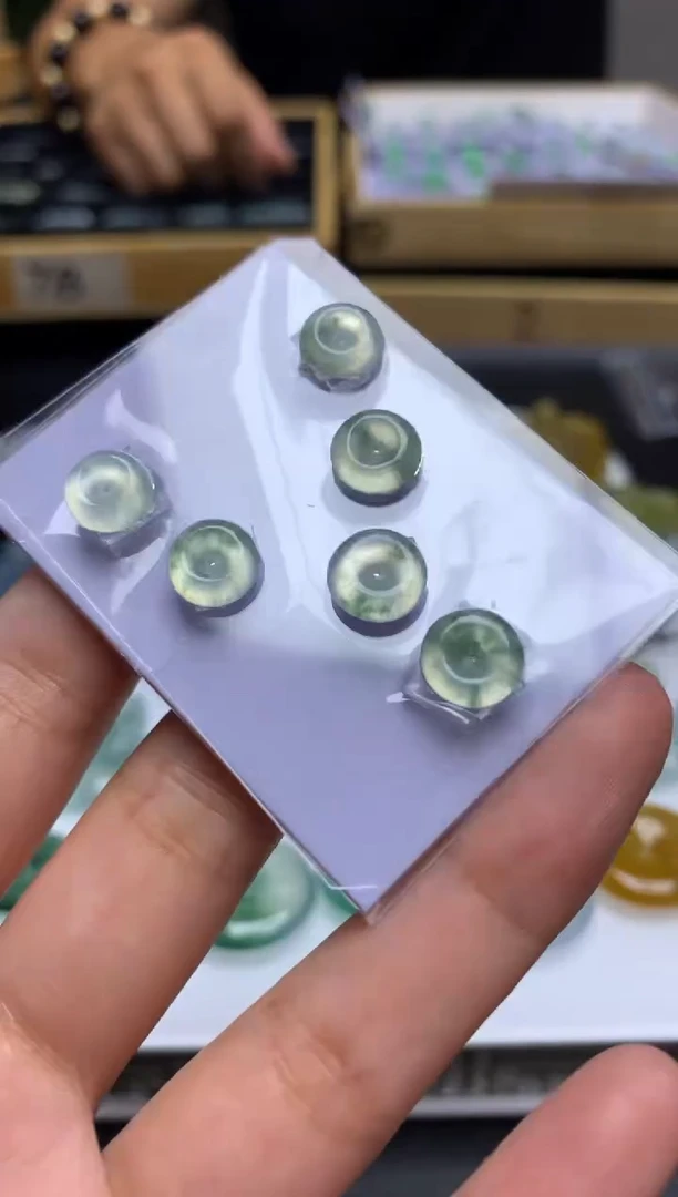 定制翡翠未镶嵌毛货