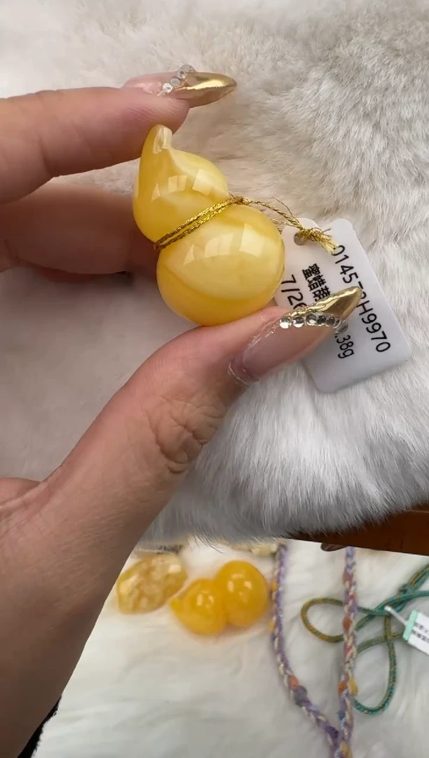 裸石琥珀未镶嵌XD199