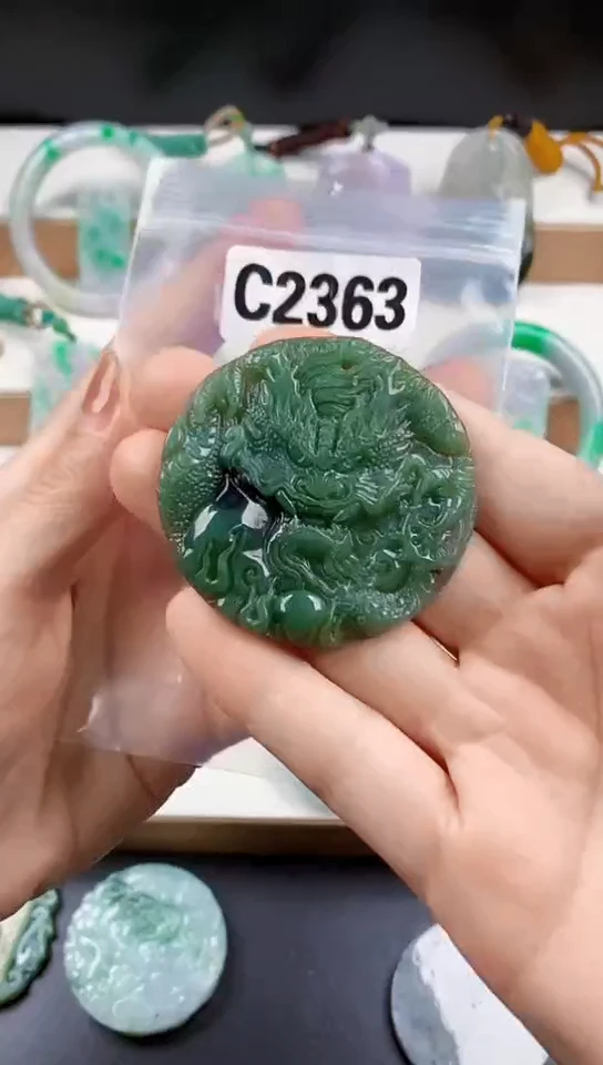 颈饰未镶嵌翡翠天然翡翠吊坠挂件