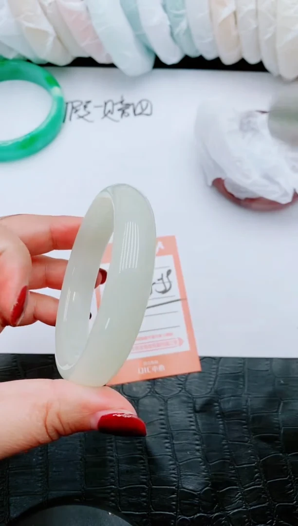 【闪购商品】石英质玉手镯未镶嵌P13-58-59