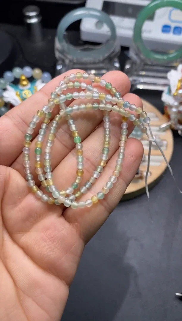 未镶嵌手串翡翠寄售不退换