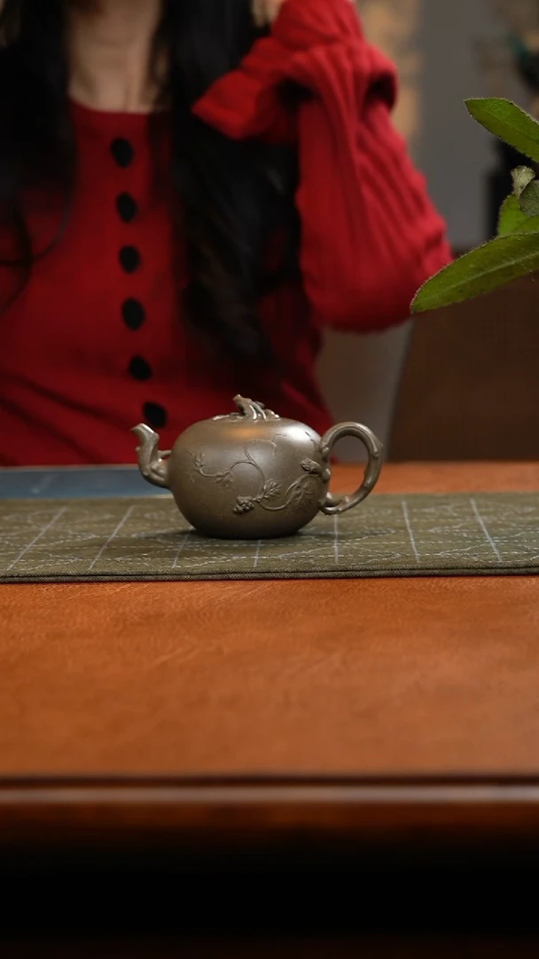 【闪购商品】紫砂茶壶文心藏器 潘曦 全手工松鼠葡萄