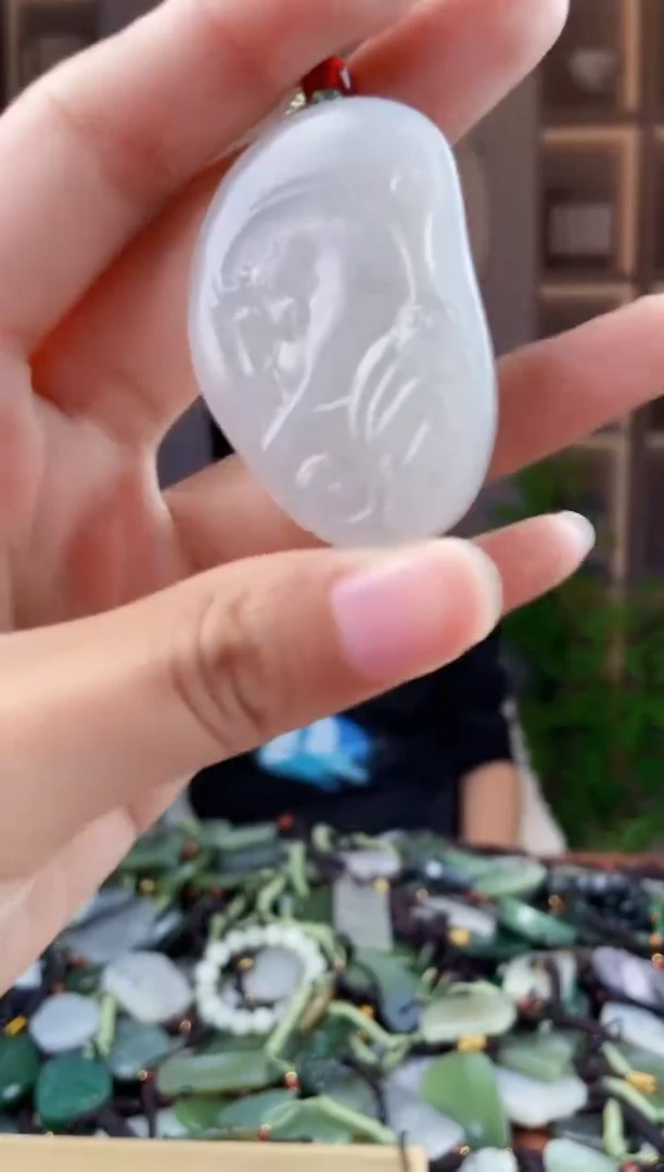 未镶嵌和田玉挂件拍一发一，