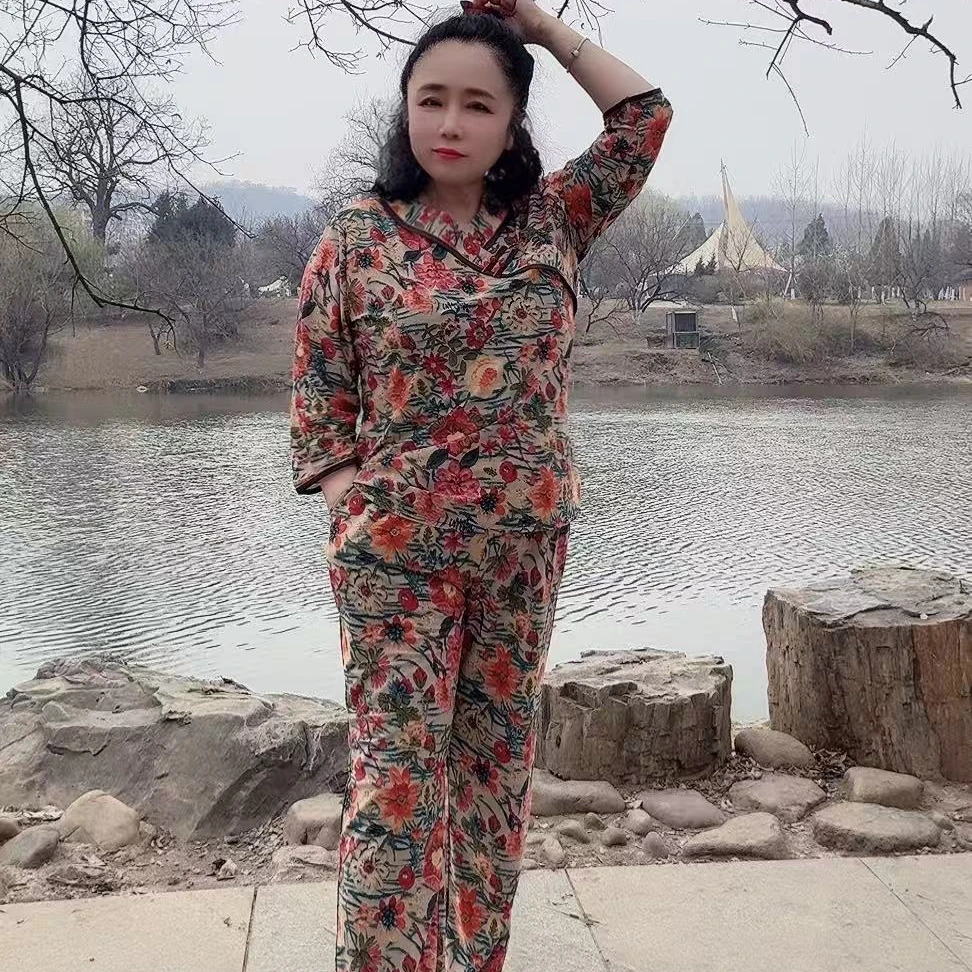 2025年新款套装九分裤+上衣妈妈装中老年女装家居服夏装时尚薄款