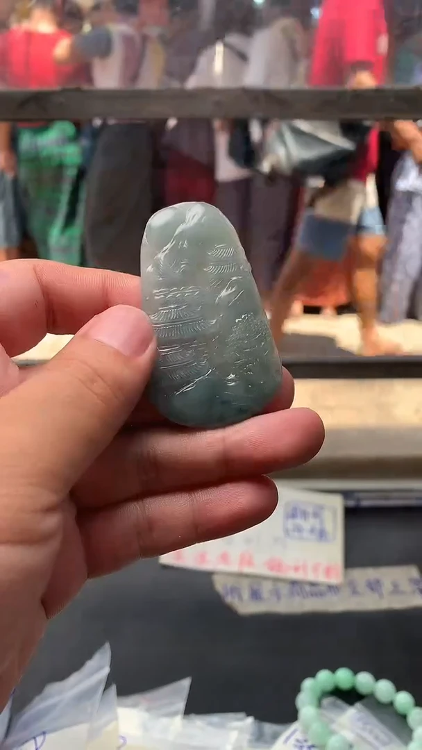 定制翡翠未镶嵌翡翠牌子