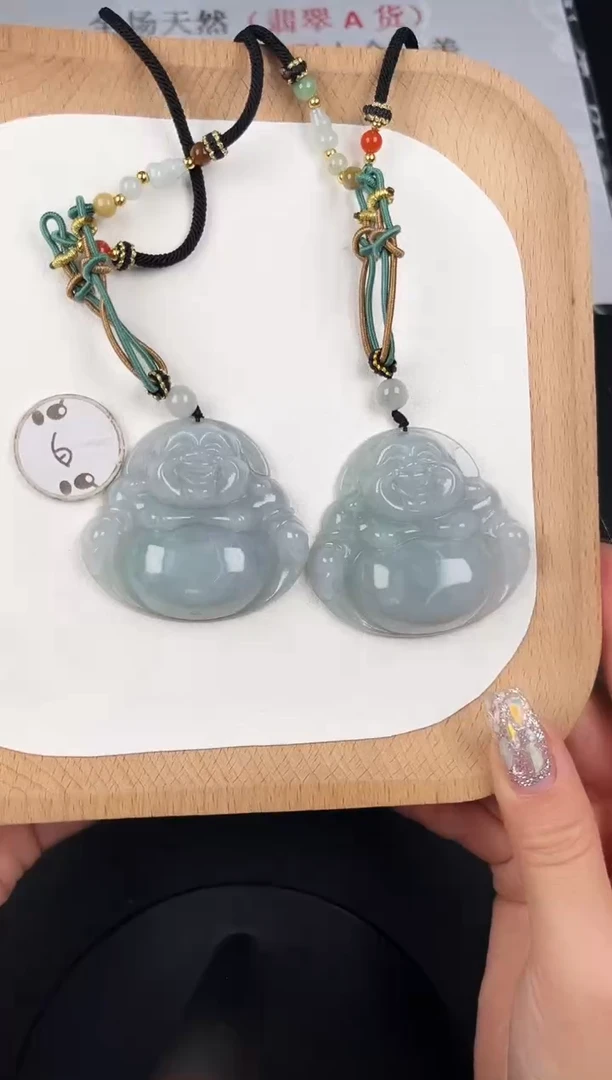 颈饰未镶嵌翡翠LH038翡翠油冰浅绿大佛+送同款绳子+多样性发其一