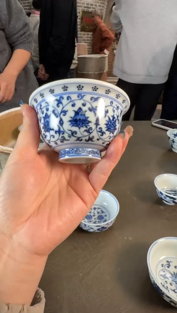 杯子陶瓷三方器合缠枝莲双狮压手杯