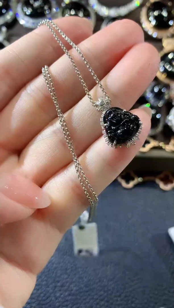 项链18K金镶嵌翡翠A8