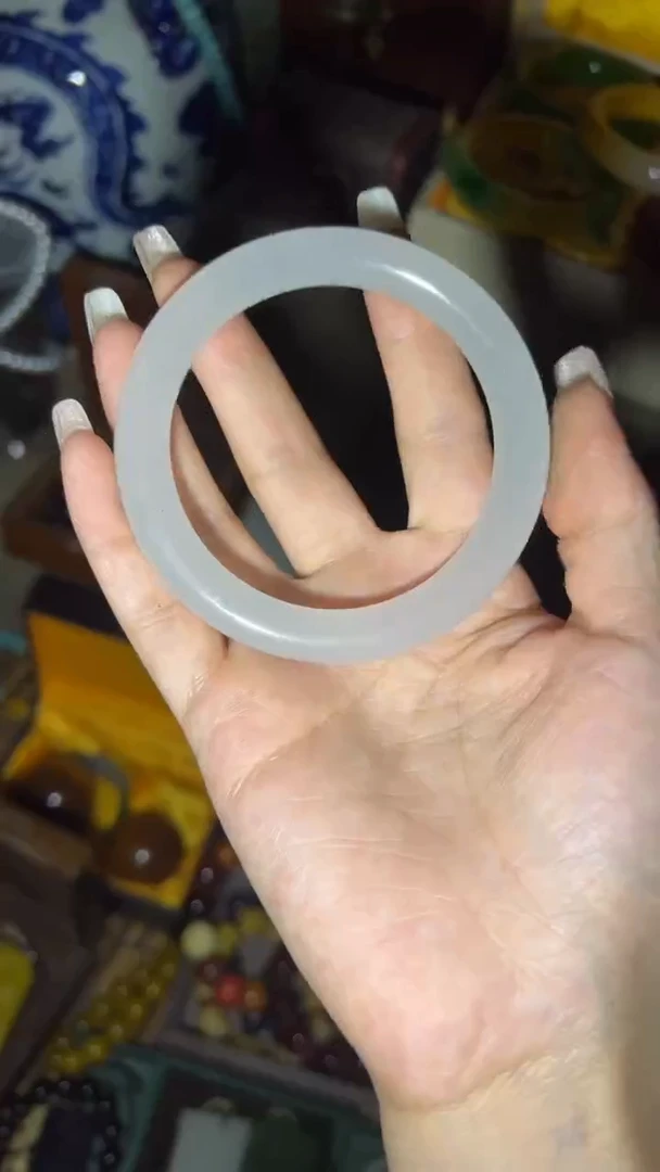 未镶嵌手镯和田玉闪购高端商品链接