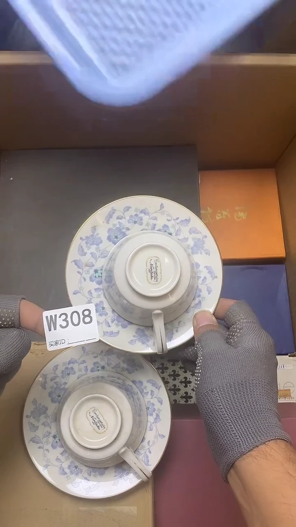 瓷片W308默认微瑕，谨慎参拍 则武，口沿有脱金