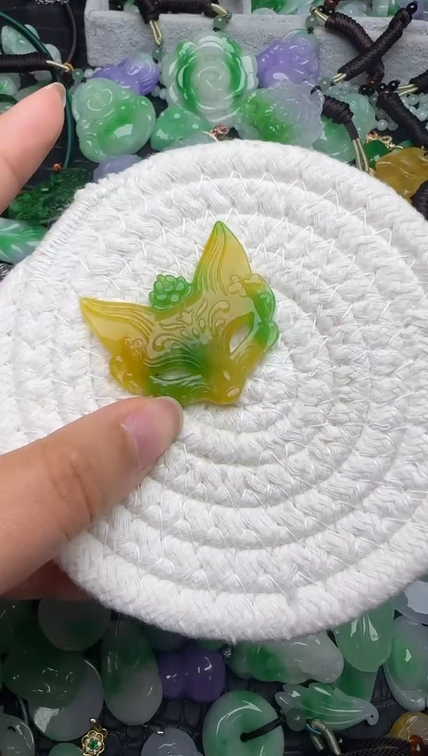 颈饰未镶嵌翡翠缅甸翡翠吊坠