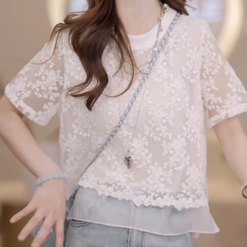 2025夏季时尚圆领刺绣蕾丝拼接假两件短袖衬衫上衣LK2504355