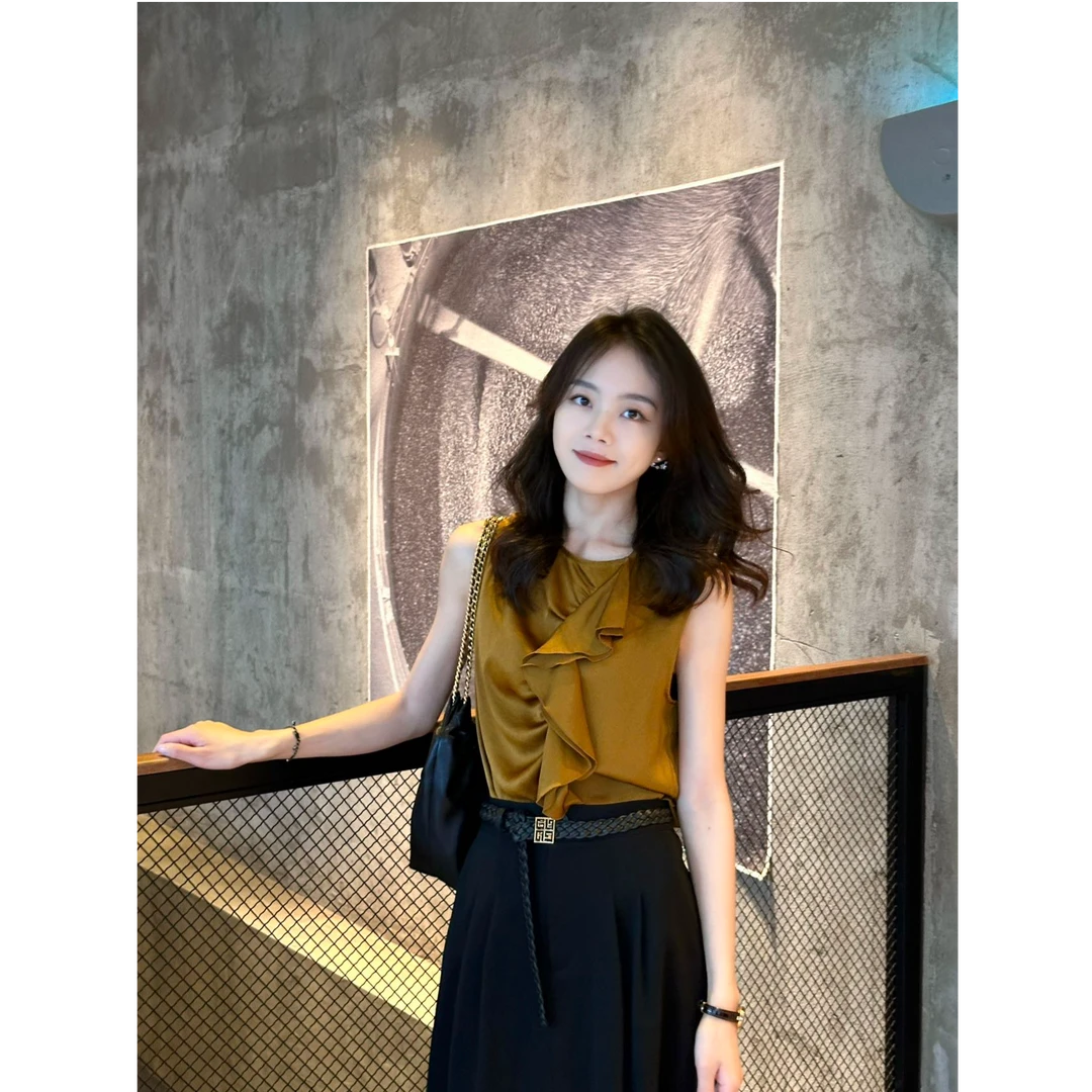 GIRDEAR/哥弟早春新款时尚无袖荷叶边设计背心气质小众1301001