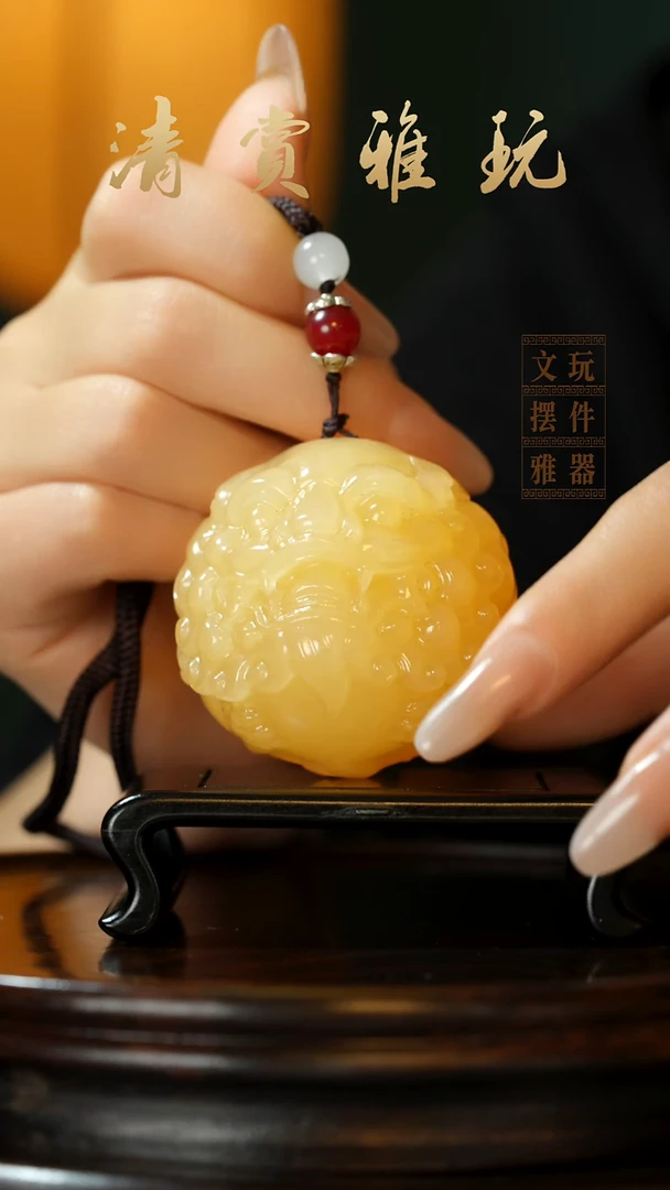 玉《醒狮貔貅》手把件摆件