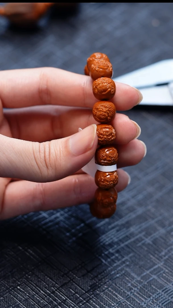手串/手链橄榄核张*。橄榄核