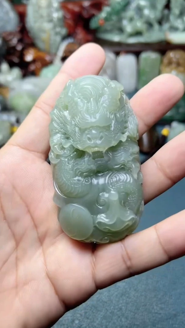 未镶嵌和田玉把件-