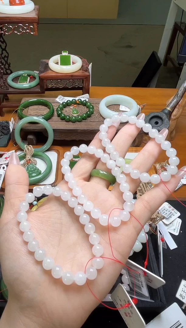 未镶嵌手串和田玉卡8青海野牛沟白玉 圆珠 多样性发一