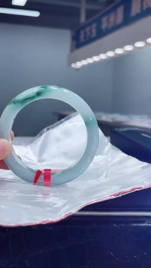 未镶嵌手镯翡翠4