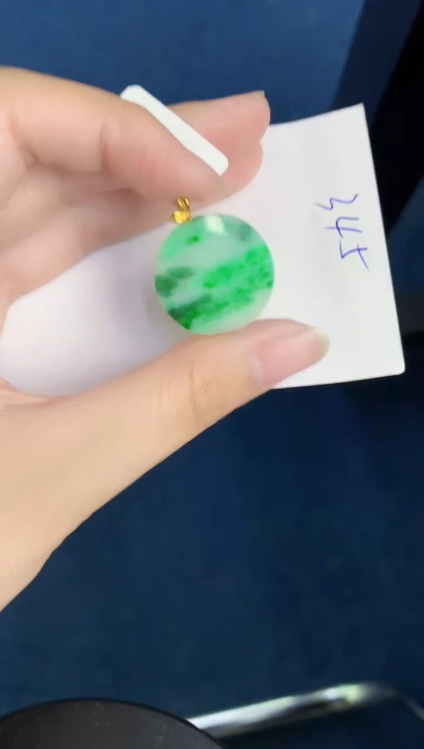 翡翠18K金镶嵌颈饰天然翡翠緬甸A貨