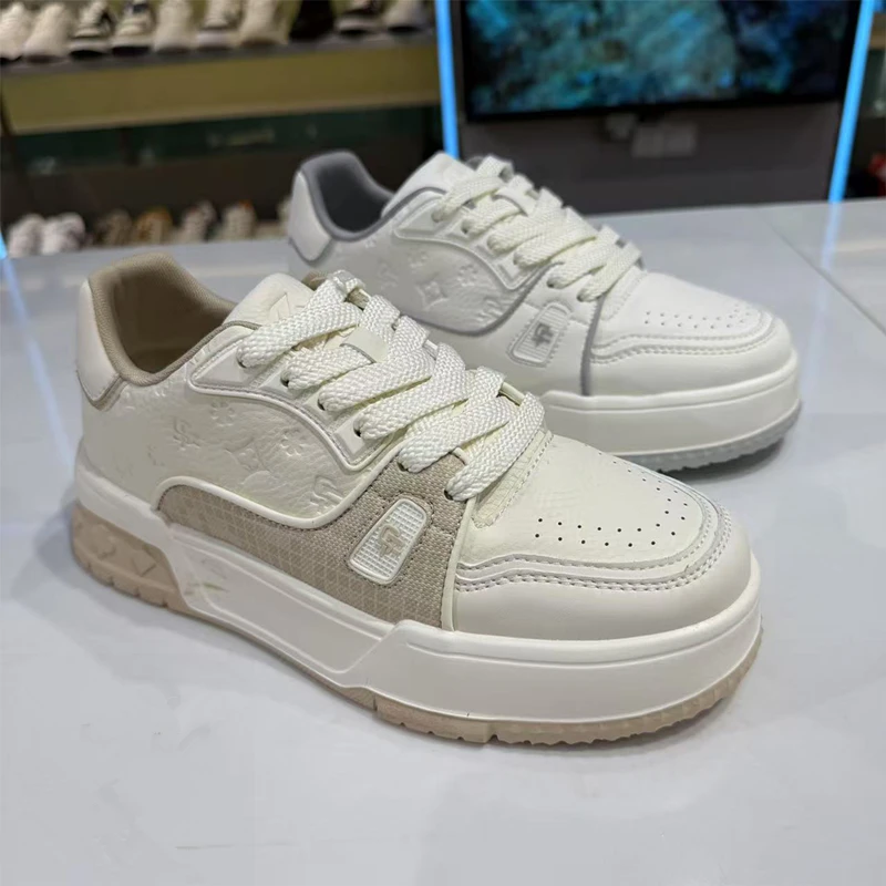 男鞋2025秋季新款韩版百搭厚底休闲运动鞋港风印花小白鞋