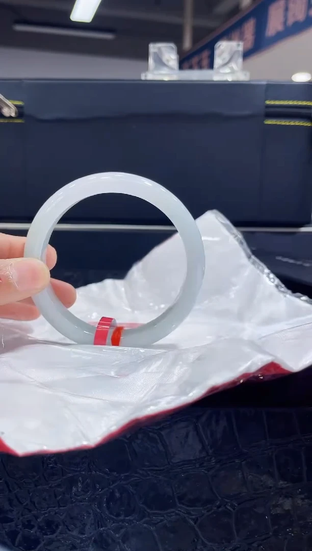 未镶嵌手镯翡翠9