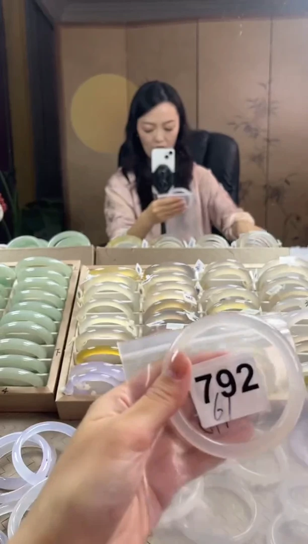 手镯玛瑙/玉髓未镶嵌792
