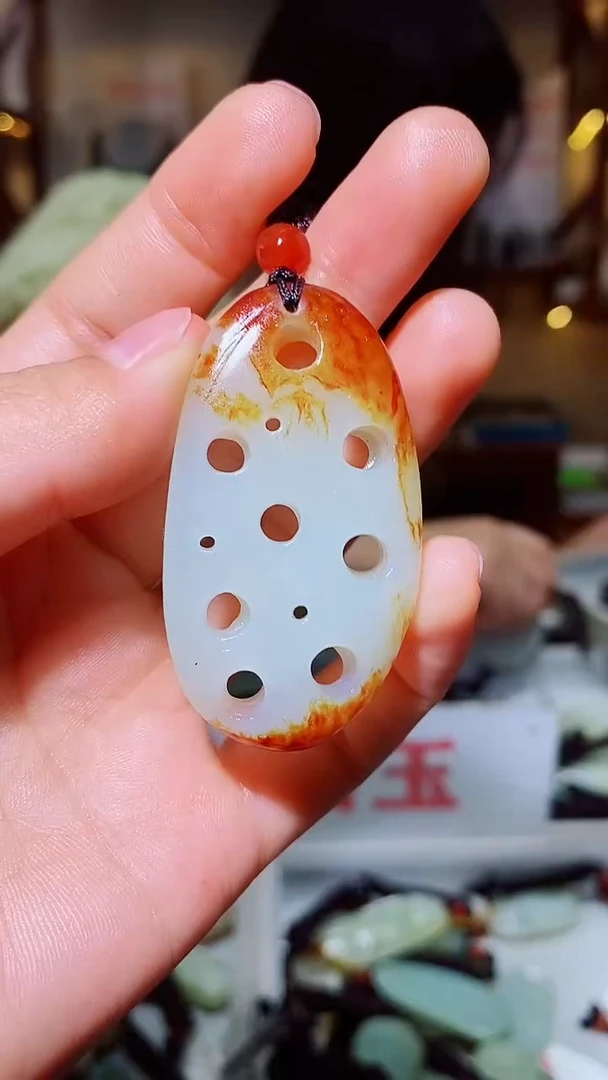 和田玉未镶嵌颈饰1