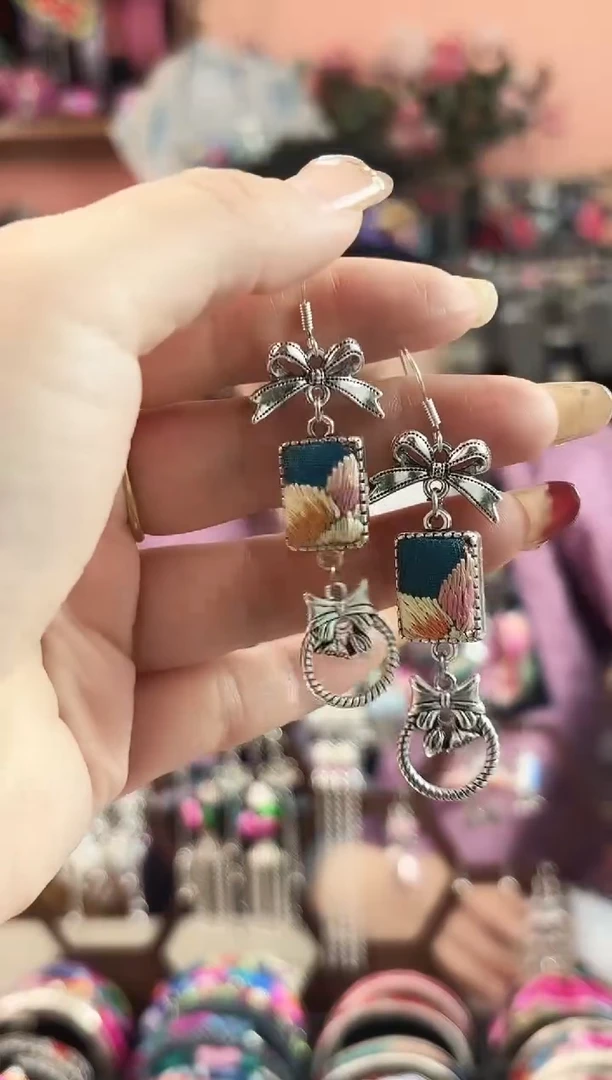 艺枝独绣手工饰品158