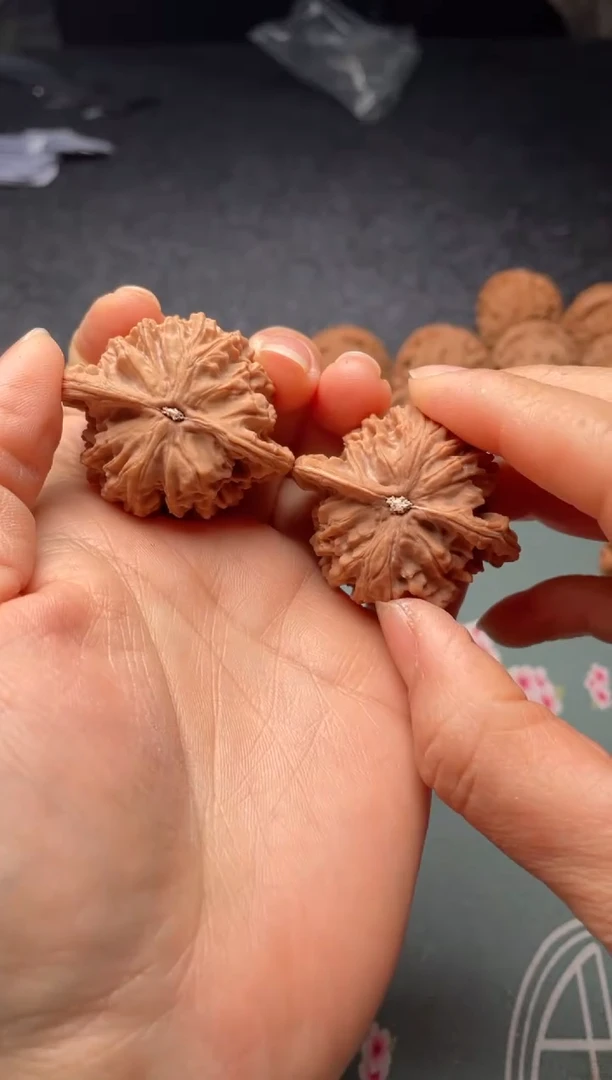 把件文玩核桃w248   盘龙纹   43