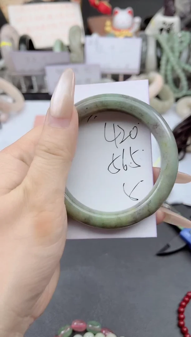 未镶嵌手镯石英质玉420