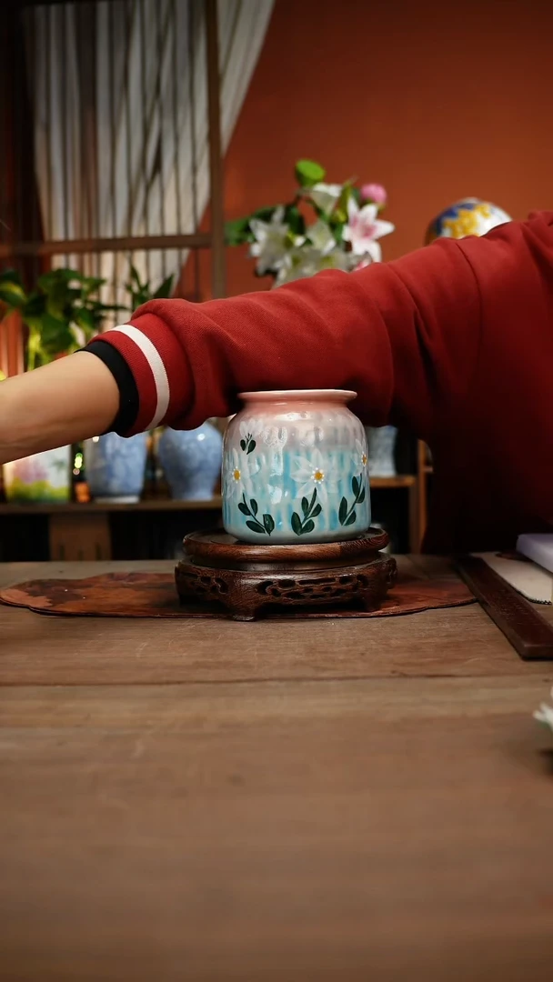 当代高温釉下彩手绘陶瓷餐具