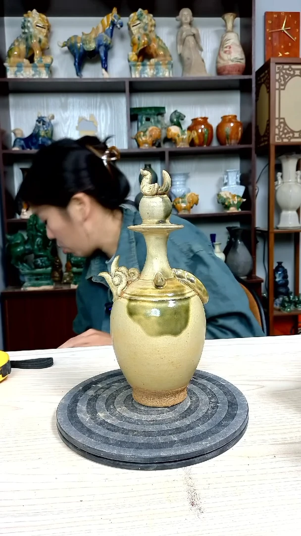 经典精美复古风格瓷器