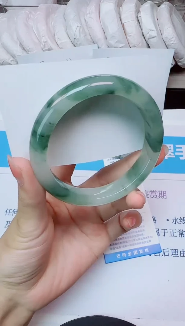 石英质玉手镯未镶嵌159/58.2