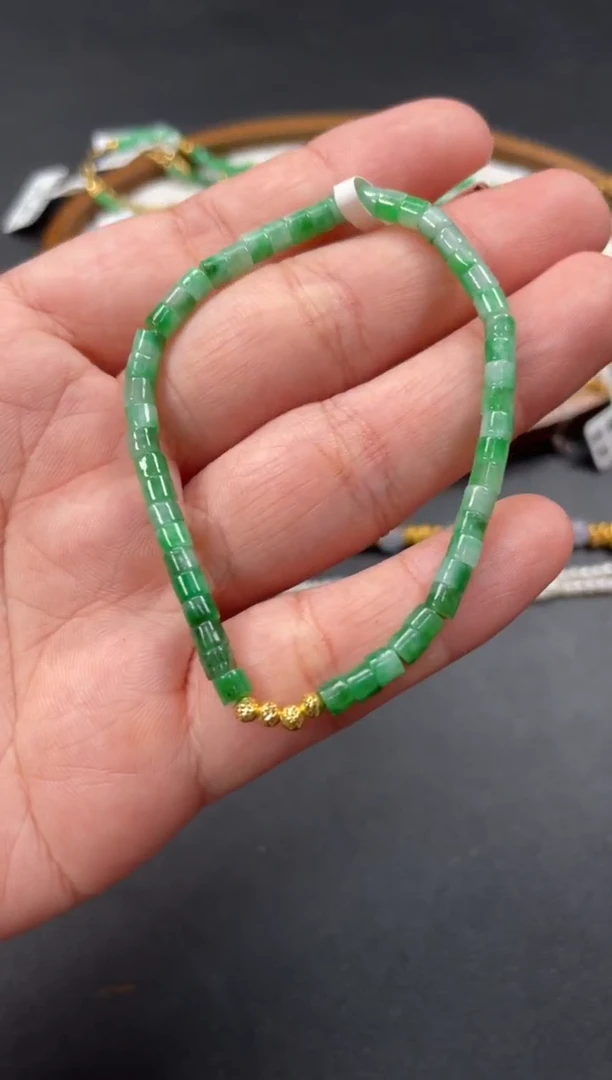 套链18K金镶嵌翡翠多样性  发货一条  P623