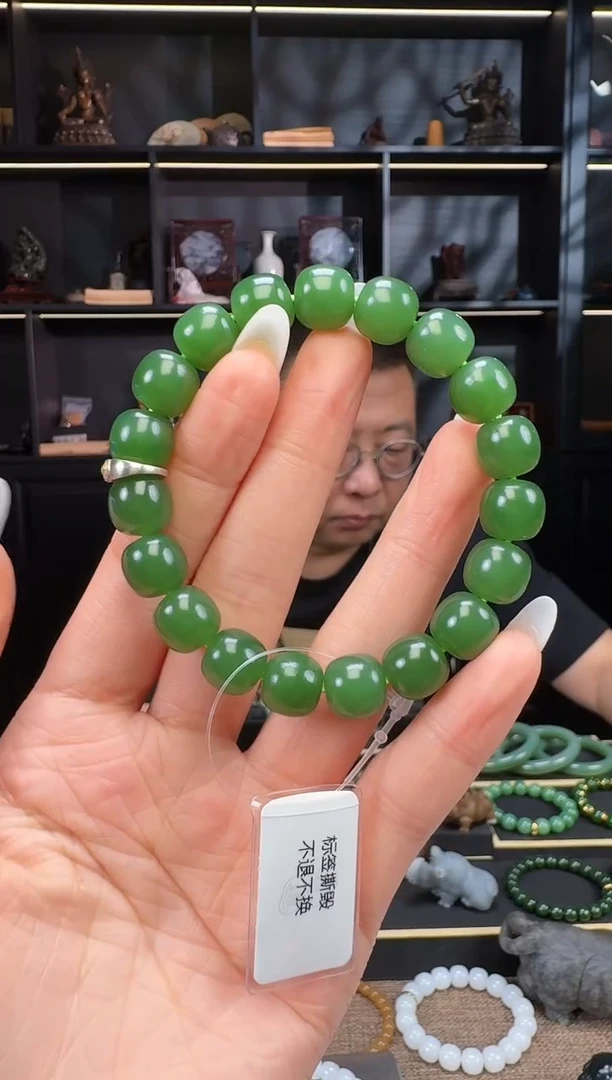 和田玉未镶嵌颈饰11mm碧玉老型手串