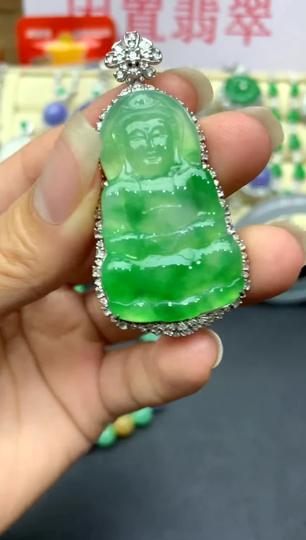 颈饰18K金镶嵌翡翠440 -中国好珍宝