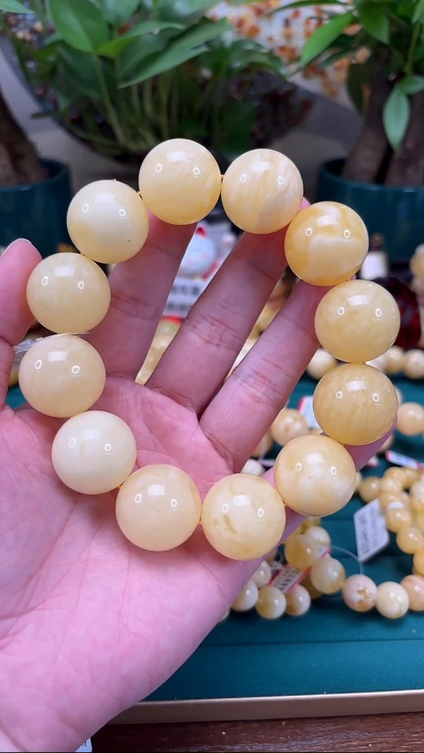 手链蜜蜡未镶嵌p80白花蜡近全品单圈 84.81克 23+mm