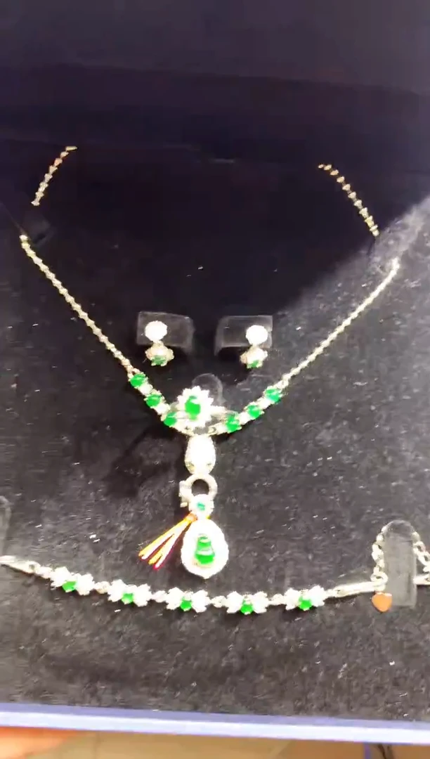 未镶嵌定制翡翠天然A货翡翠拍一发套