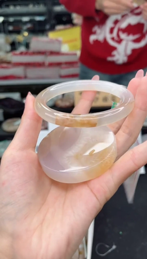 石英质玉未镶嵌手镯63圈口（赠品镯心）3751635