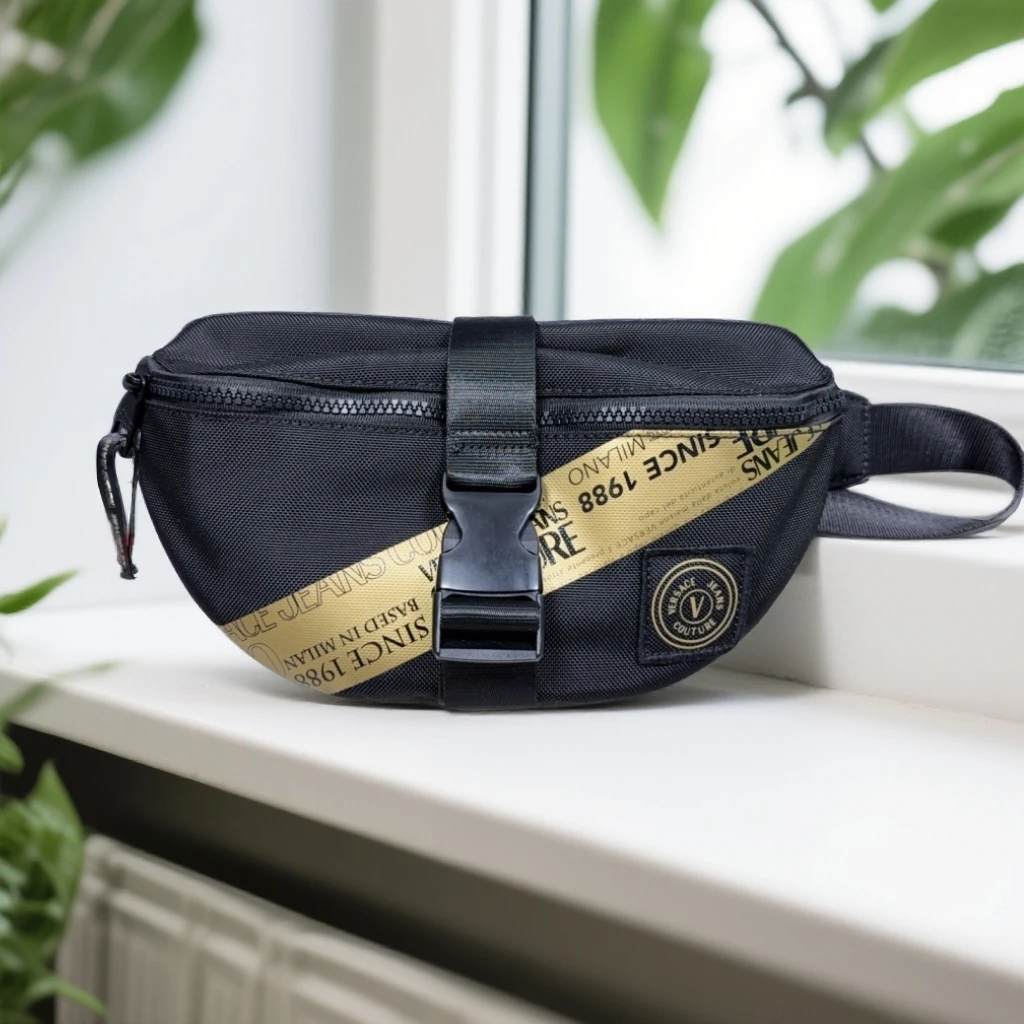 95新 VERSACE/范思哲  黑色腰包 1862 5141