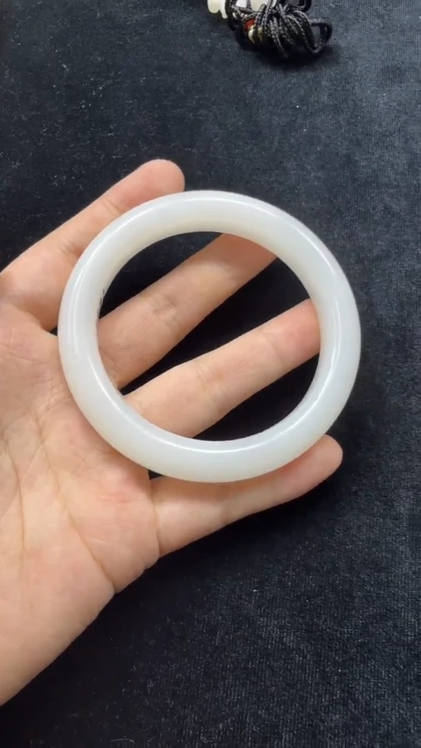 未镶嵌手镯和田玉230圈口58.7